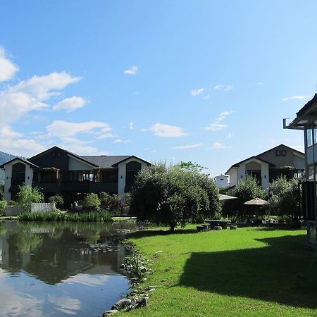 Green Willow House Fengshan  ภายนอก รูปภาพ