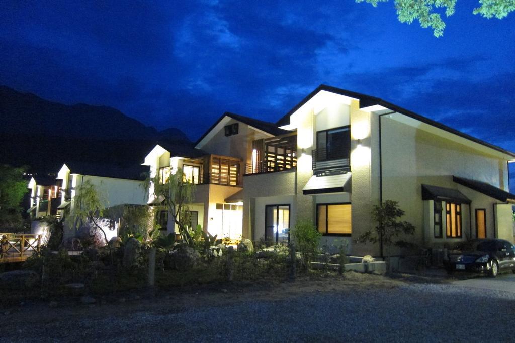 Green Willow House Fengshan  ภายนอก รูปภาพ
